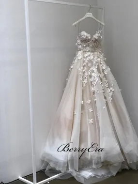 Appliques A-line Elegant Tulle Wedding Gown, Strapless Modest Bridal Gown