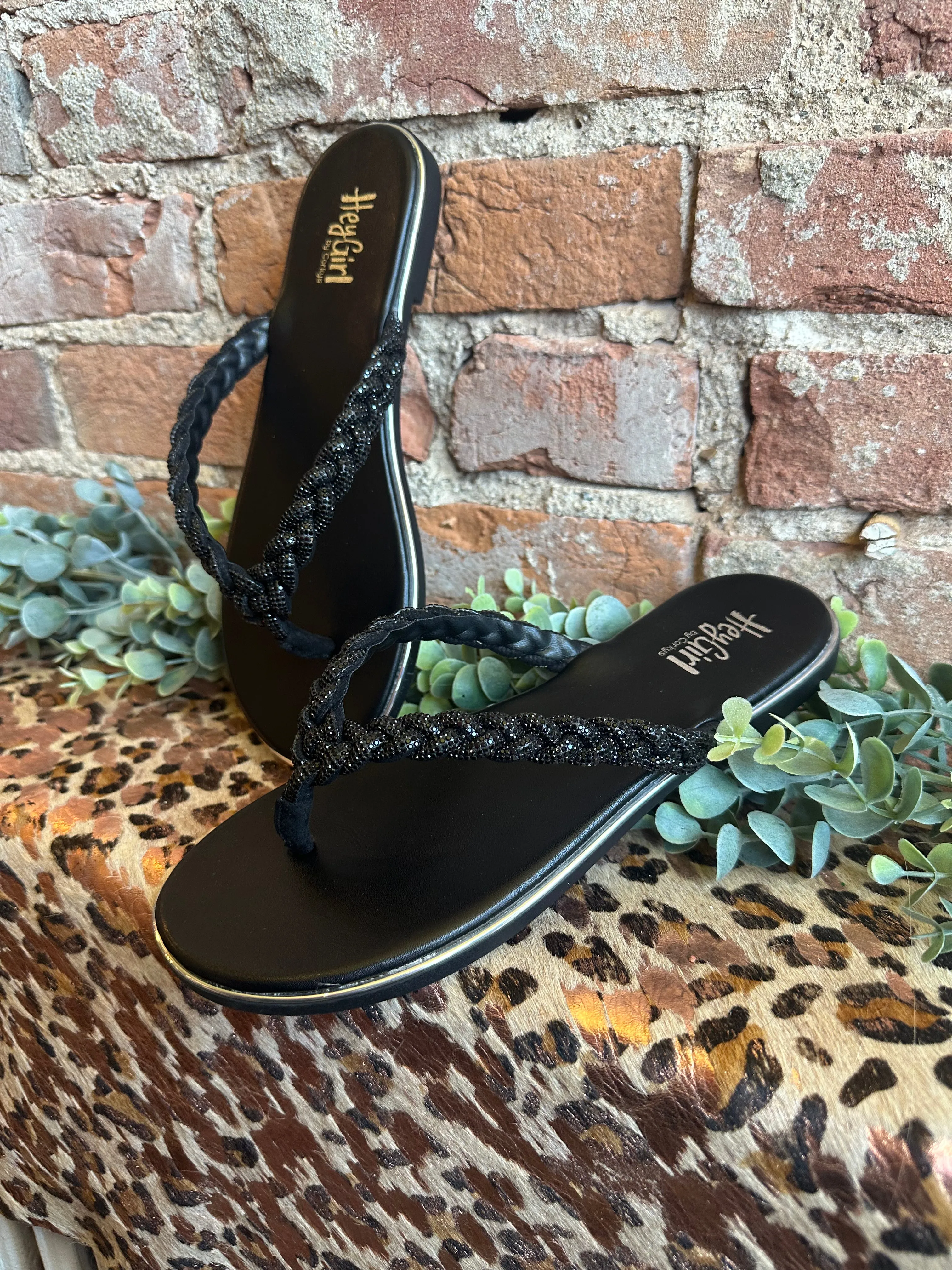 Black Pinky Promise Sandal