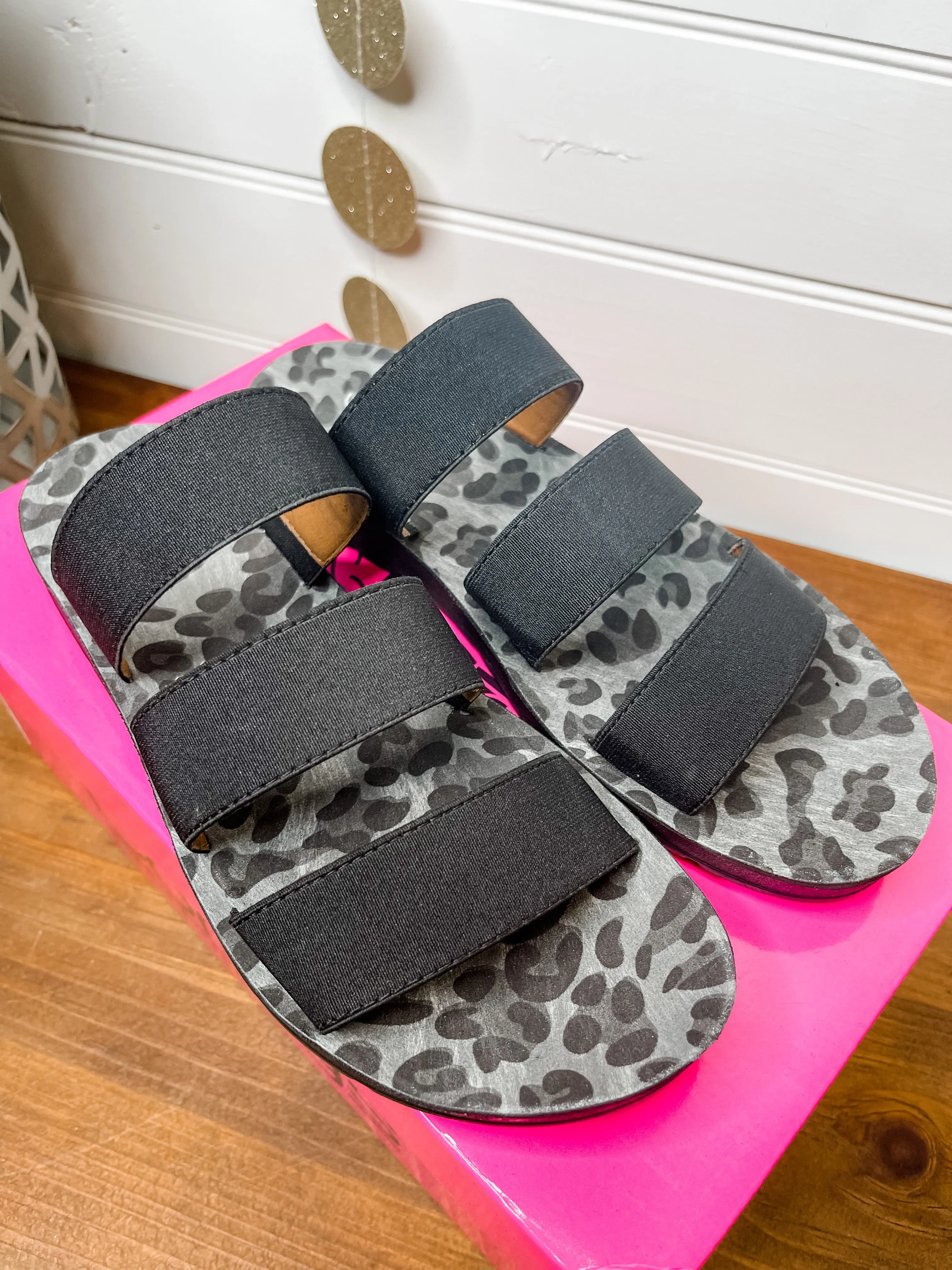 Dafne Leopard Slides