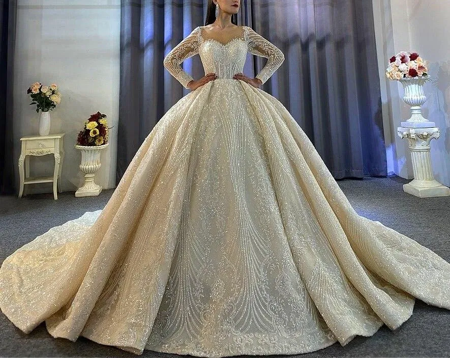 Lace wedding dress