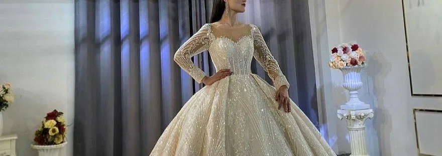 Lace wedding dress