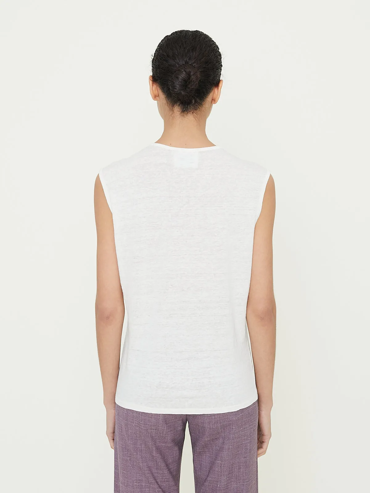 No. 33 Linen Sleeveless T-Shirt in White