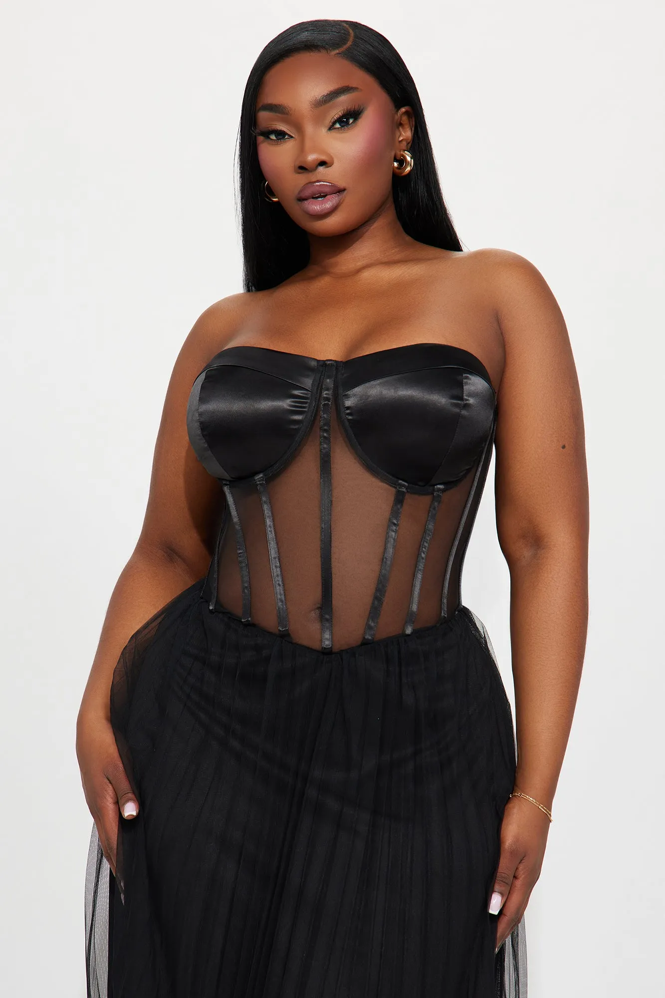 Royal Dream Mesh Gown - Black