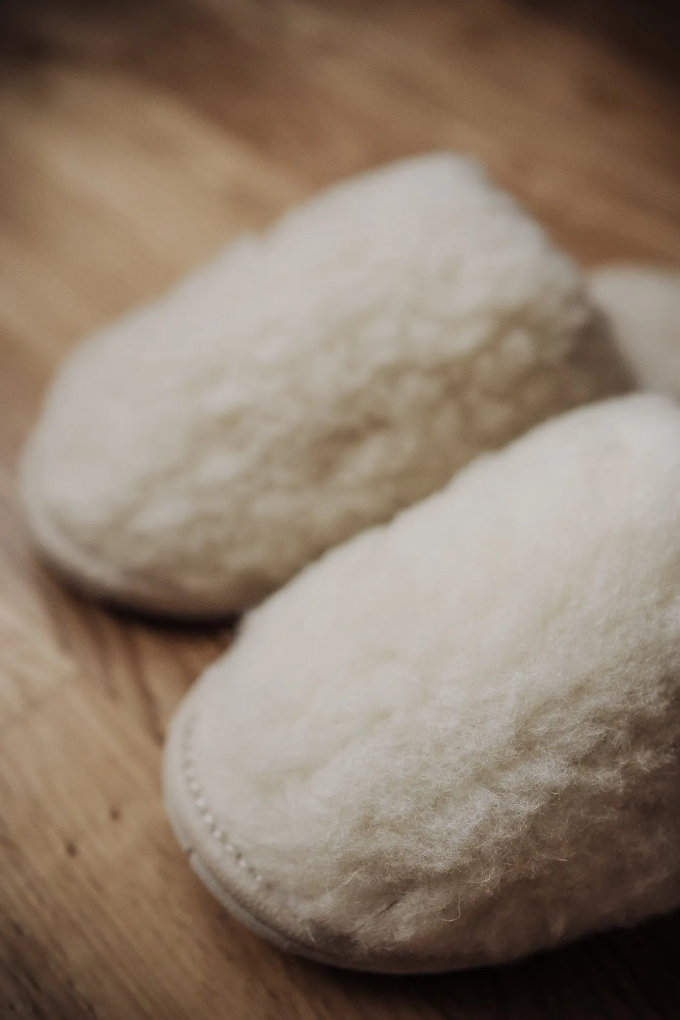 Slip-On Slippers with  cream Wool