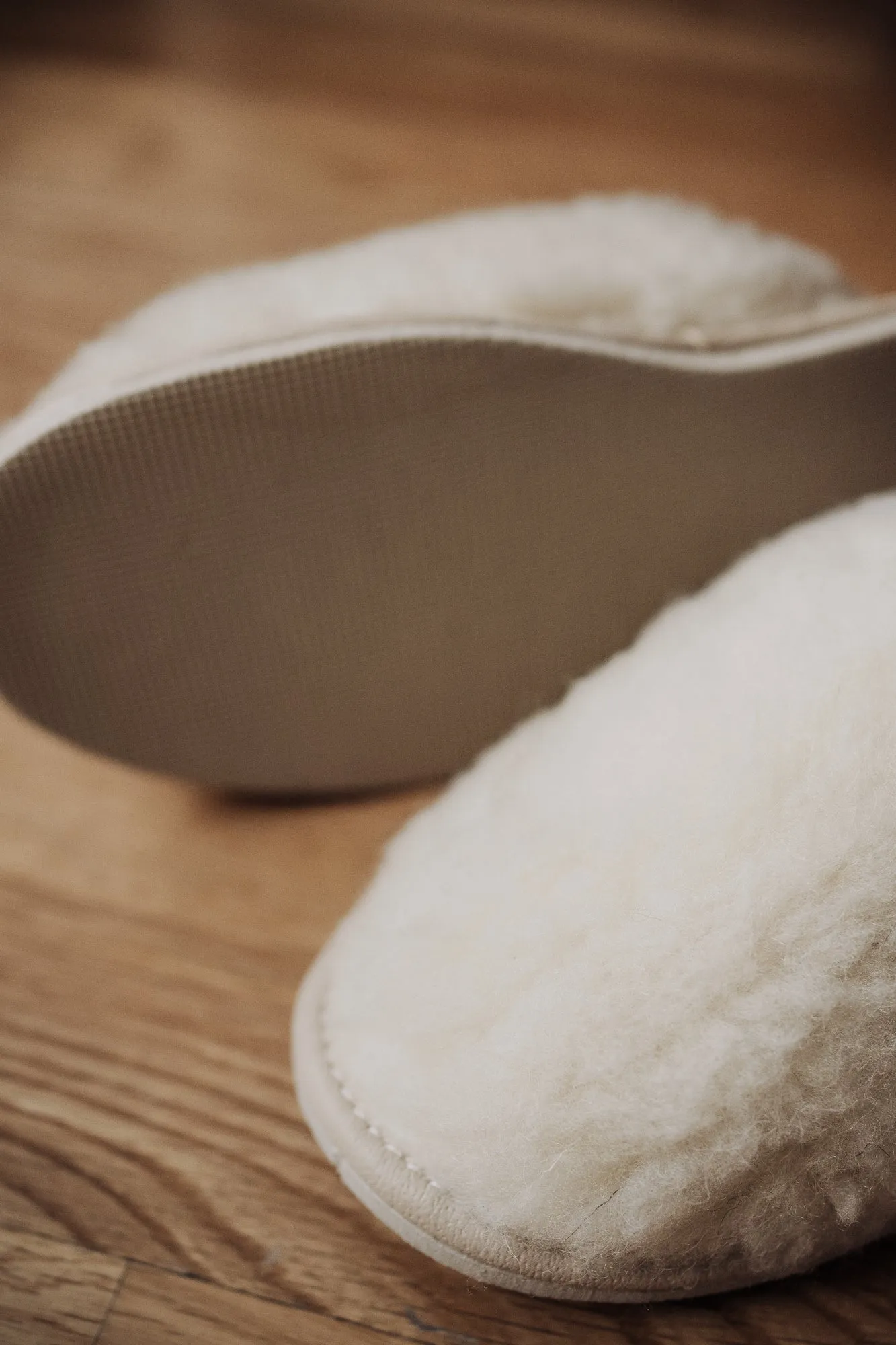 Slip-On Slippers with  cream Wool